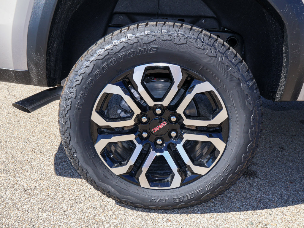 2026 GMC Canyon AT4 - Photo 33