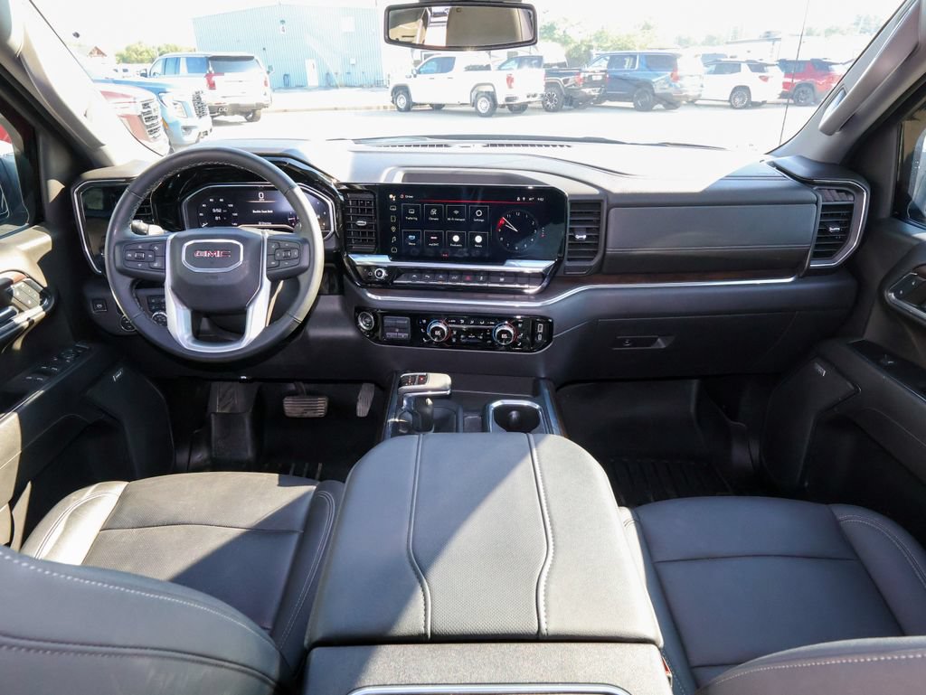 2024 GMC Sierra 1500 SLT - Photo 12