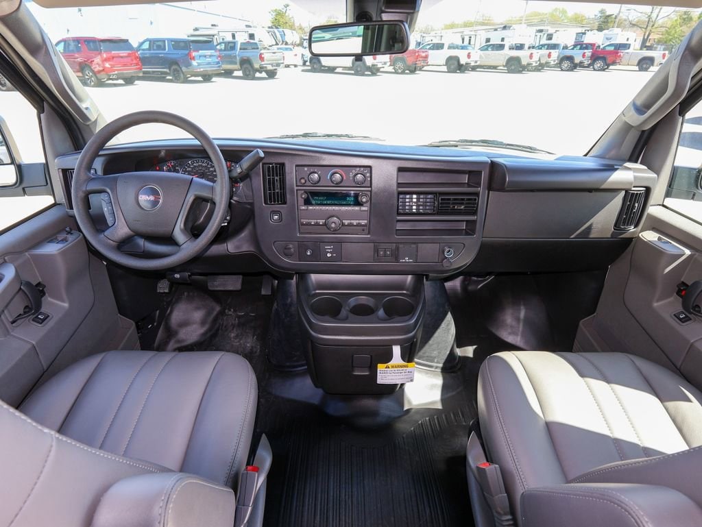 2026 GMC Savana Cargo Work Van - Photo 10