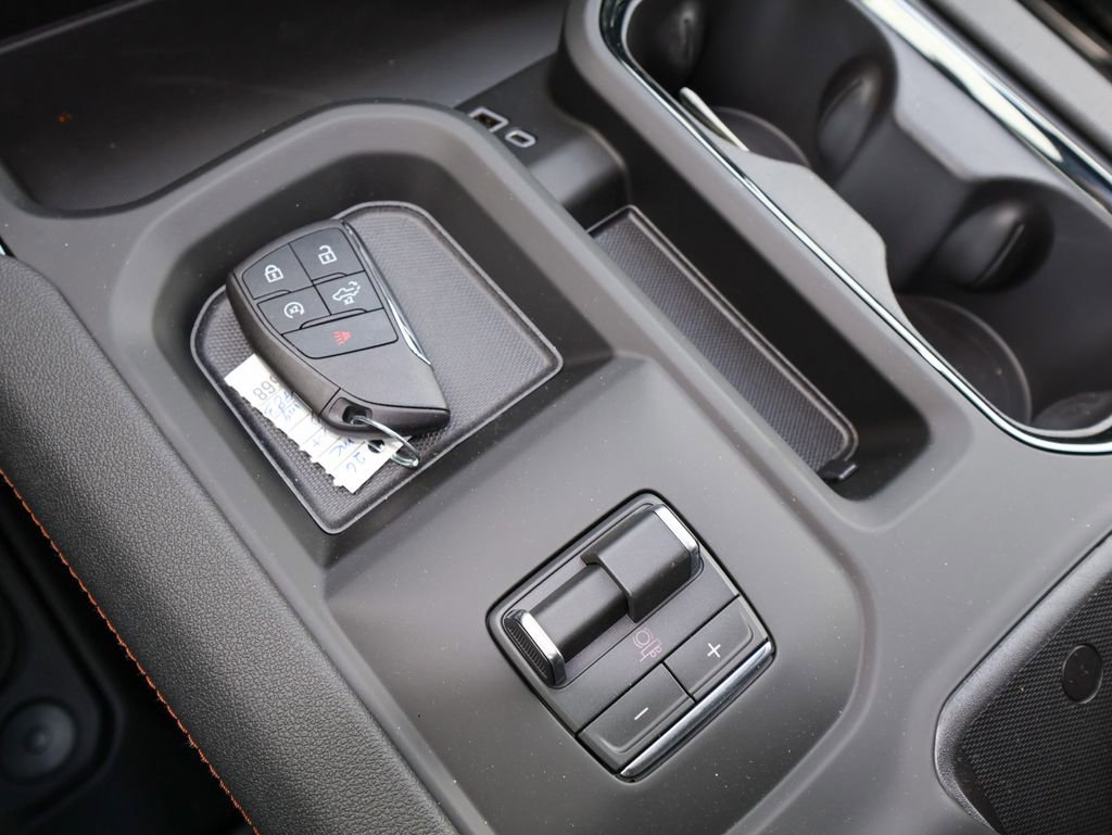 2026 GMC Sierra 2500HD AT4 - Photo 25
