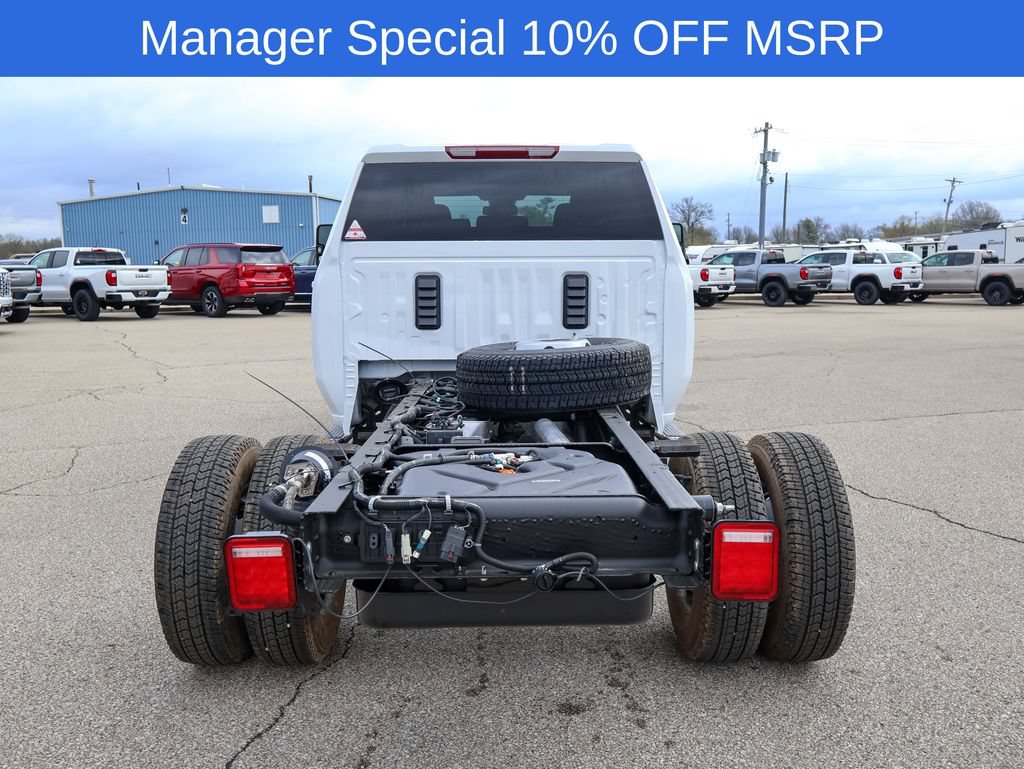 2026 GMC Sierra 3500 Chassis Cab SLE - Photo 4