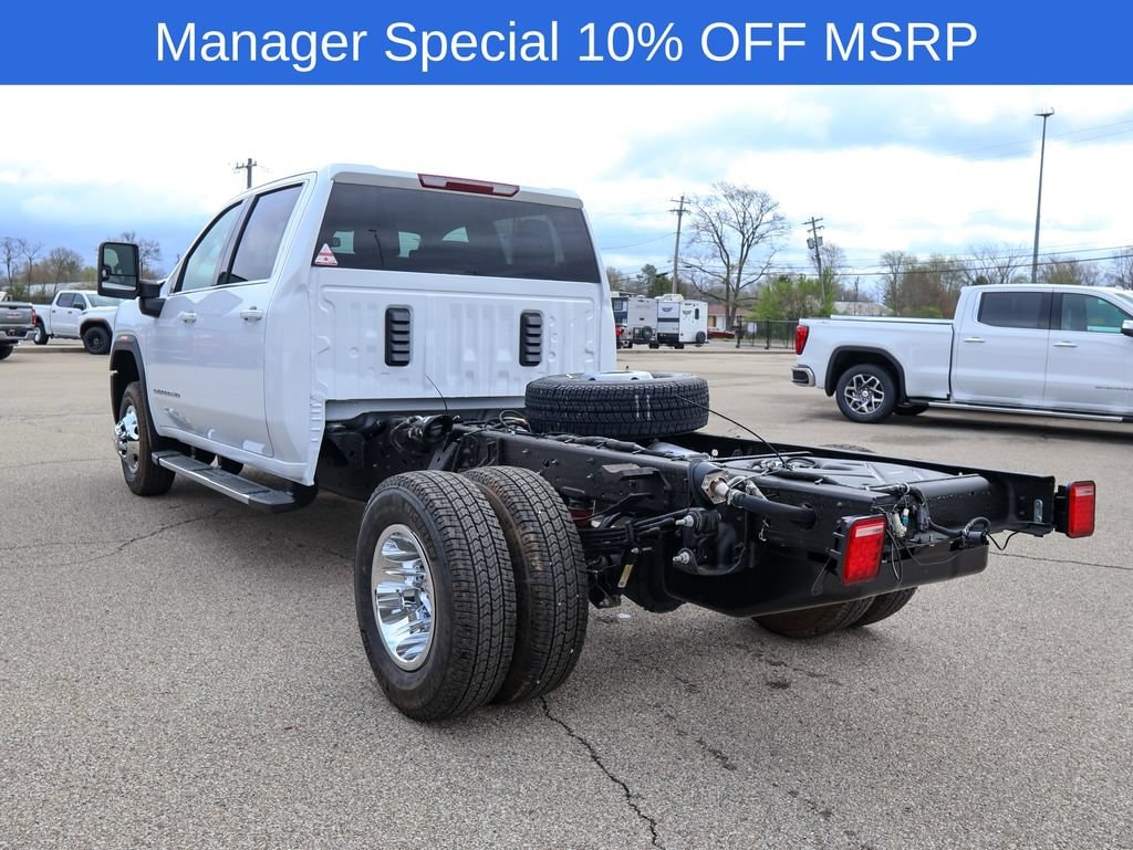 2026 GMC Sierra 3500 Chassis Cab SLE - Photo 24