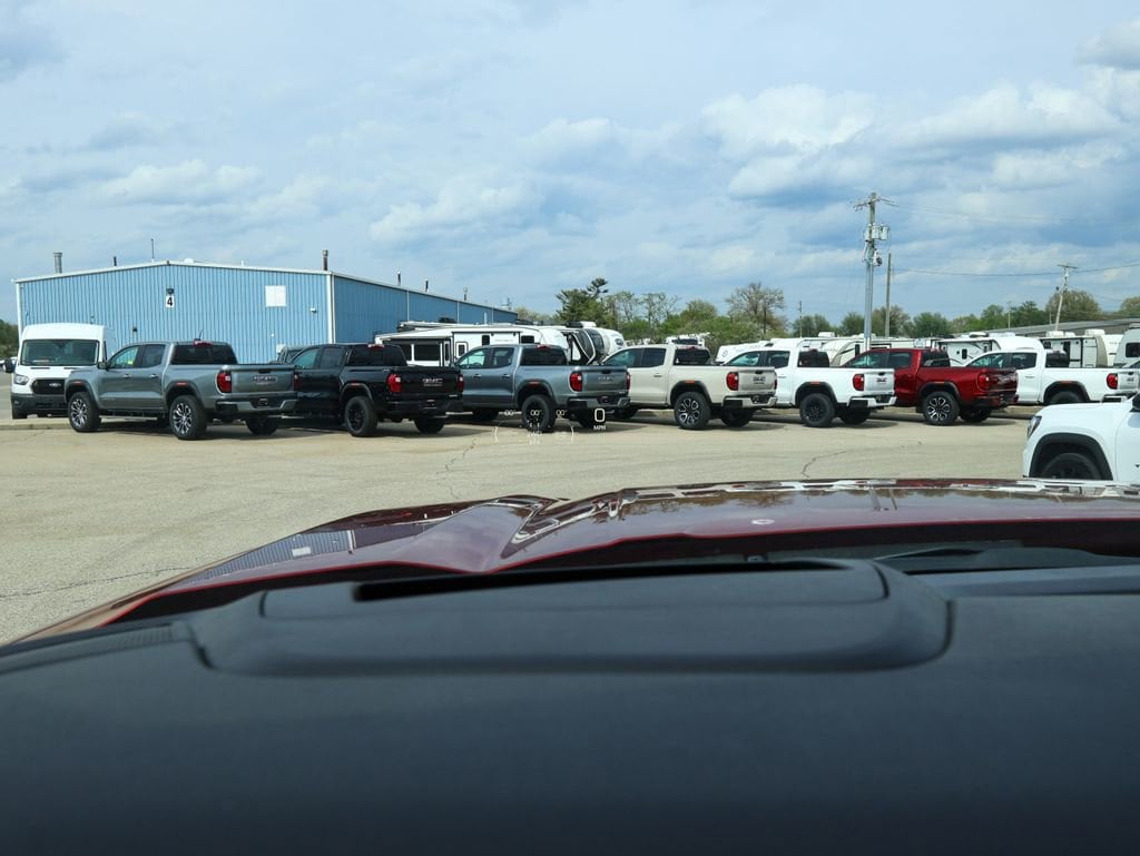 2026 GMC Sierra 1500 AT4X - Photo 21