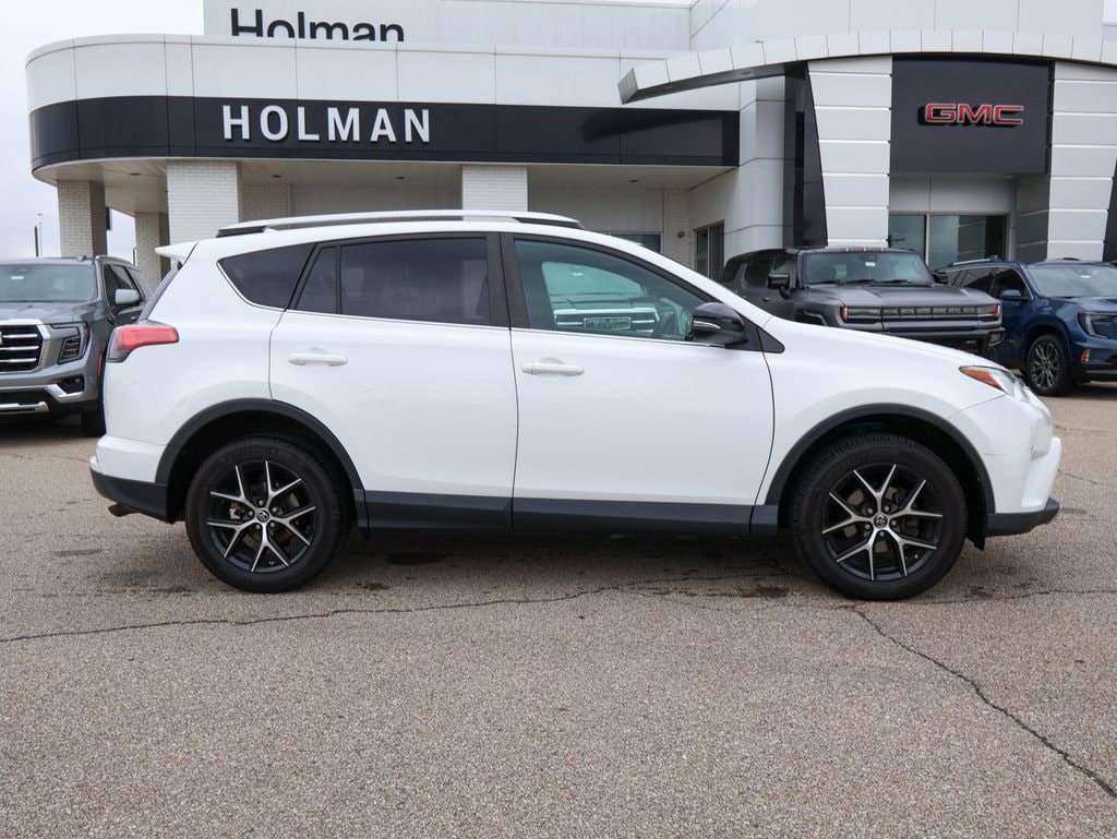 Used 2016 Toyota RAV4 SE with VIN 2T3JFREVXGW437456 for sale in Batavia, OH