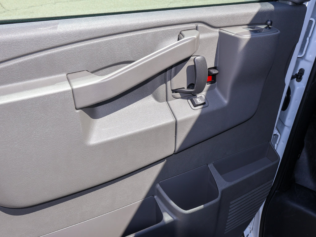 2026 GMC Savana Cargo Work Van - Photo 8