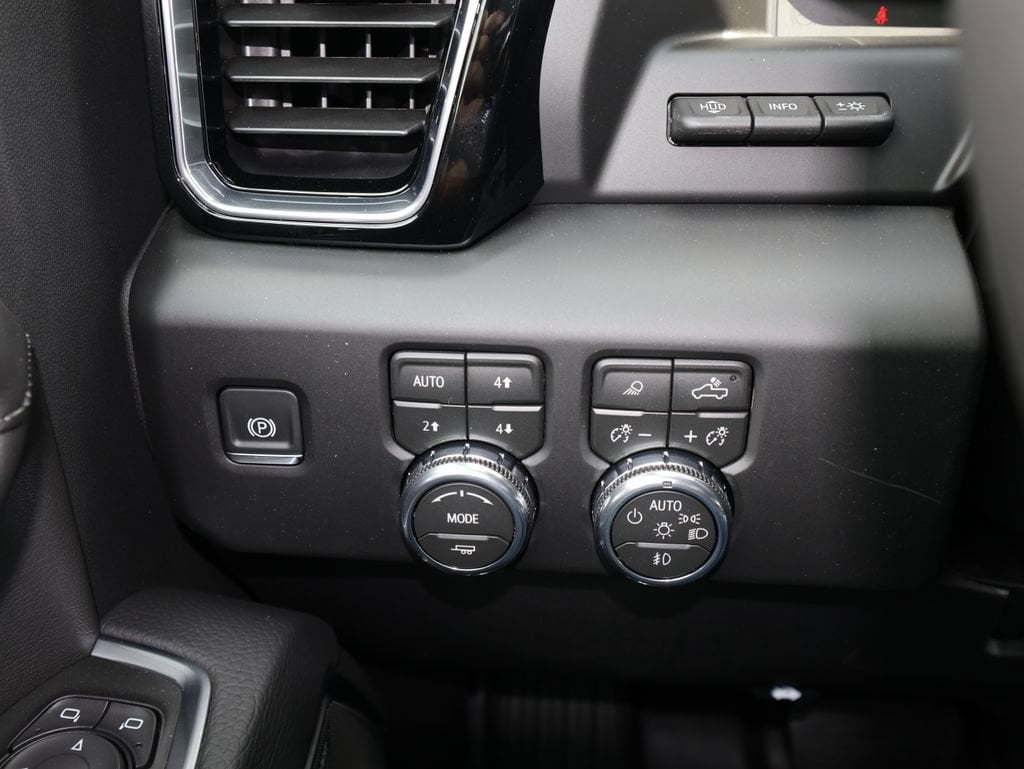 2026 GMC Sierra 2500HD Denali - Photo 29