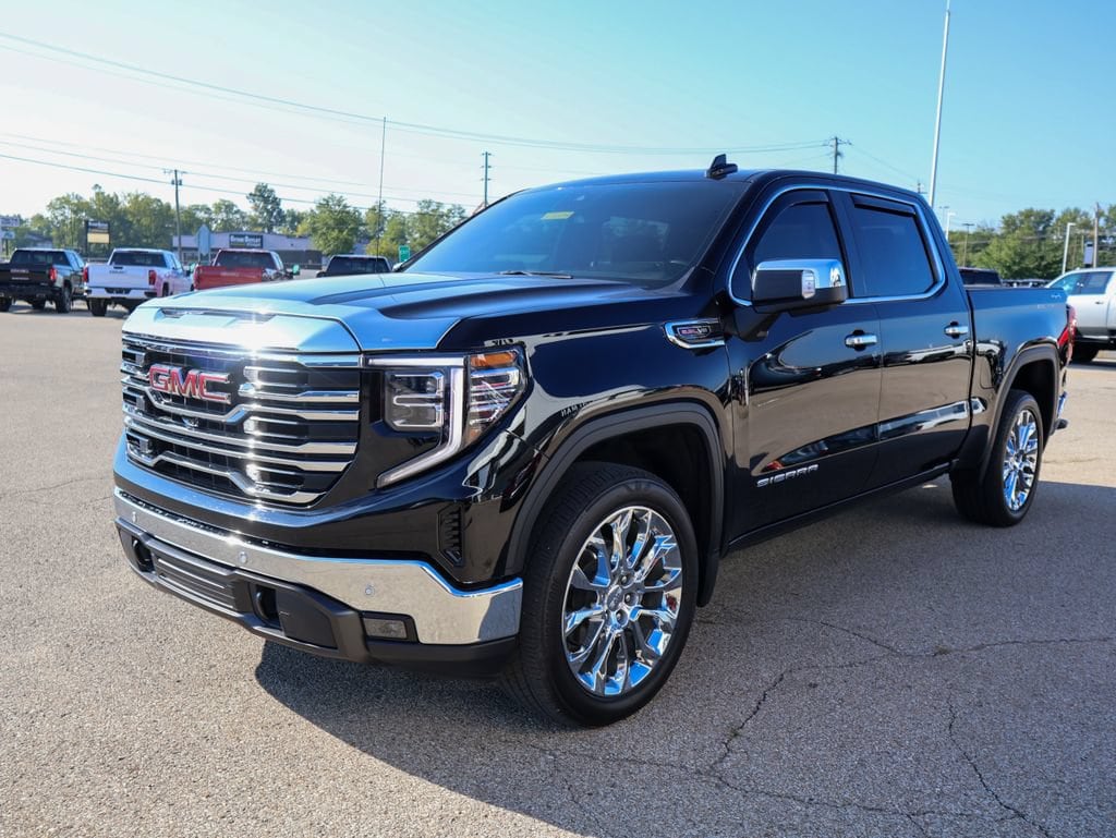 2024 GMC Sierra 1500 SLT - Photo 25
