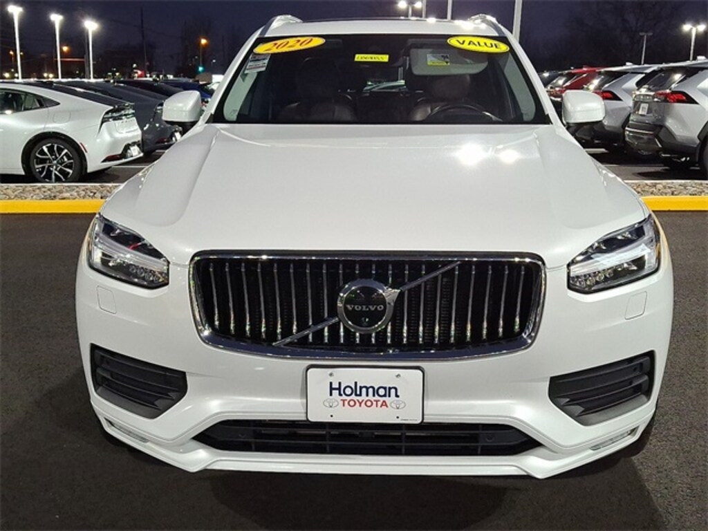 Used 2020 Volvo XC90 T6 Momentum SUV