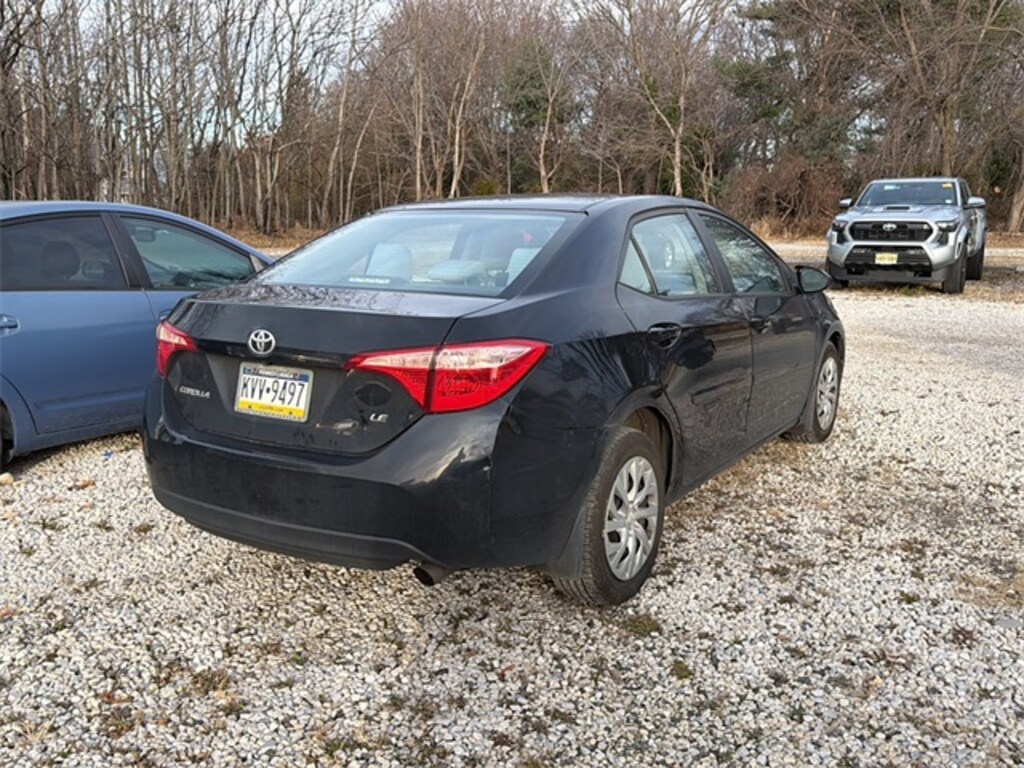 Used 2018 Toyota Corolla LE Sedan