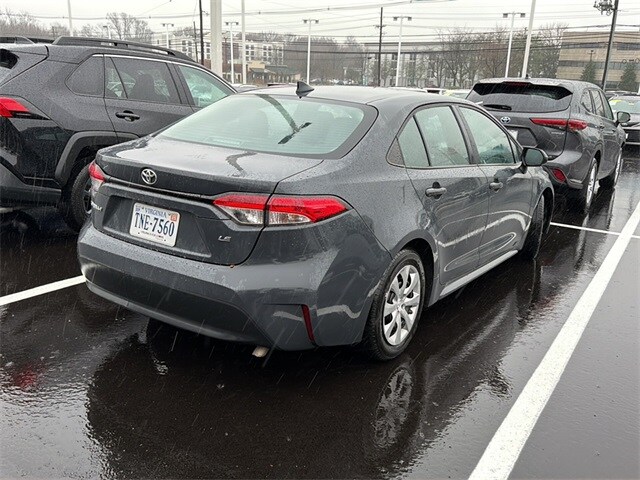 2023 Toyota Corolla LE photo 2