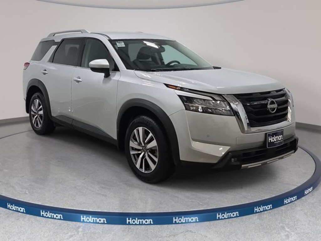 Used 2022 Nissan Pathfinder SL SUV