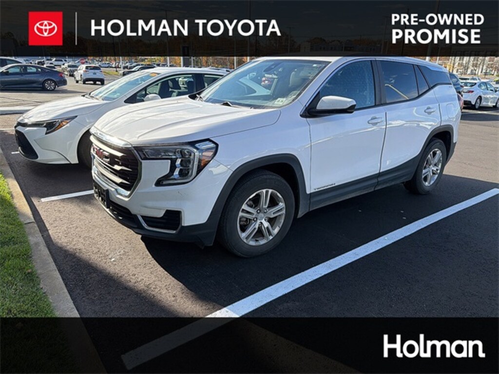 Used 2022 GMC Terrain SLE SUV