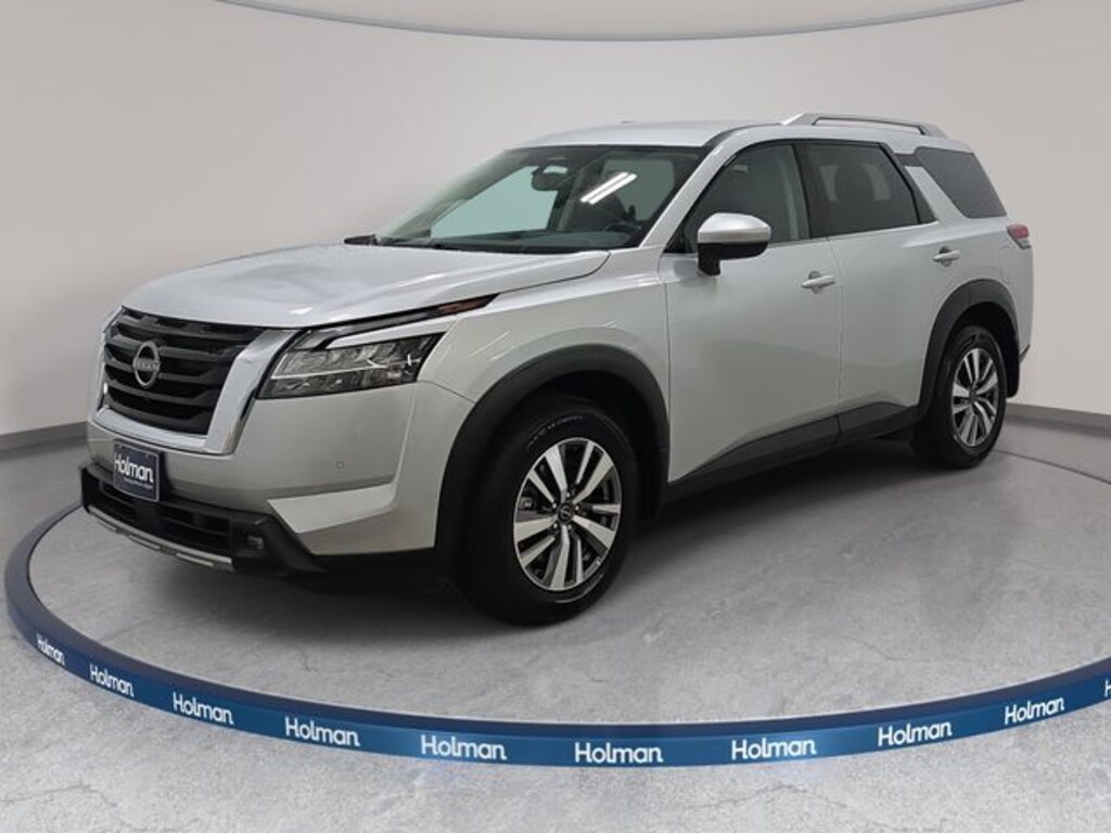 Used 2022 Nissan Pathfinder SL SUV