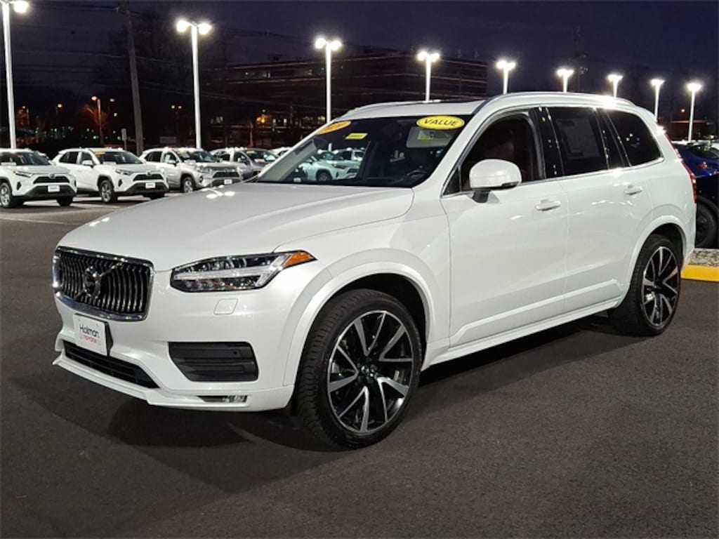 Used 2020 Volvo XC90 T6 Momentum SUV