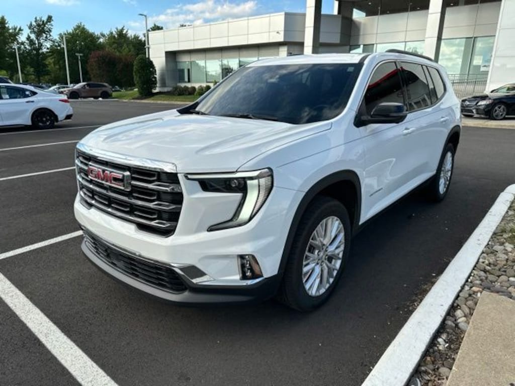 Used 2024 GMC Acadia Elevation SUV
