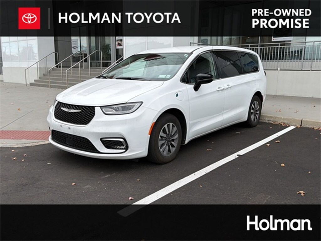 Used 2024 Chrysler Pacifica Hybrid Select Minivan/Van