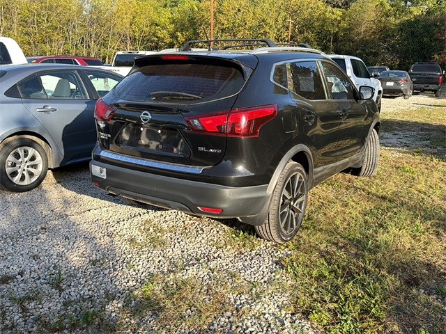 2017 Nissan Rogue Sport SL photo 3
