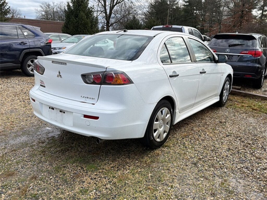 Used 2010 Mitsubishi Lancer DE Sedan