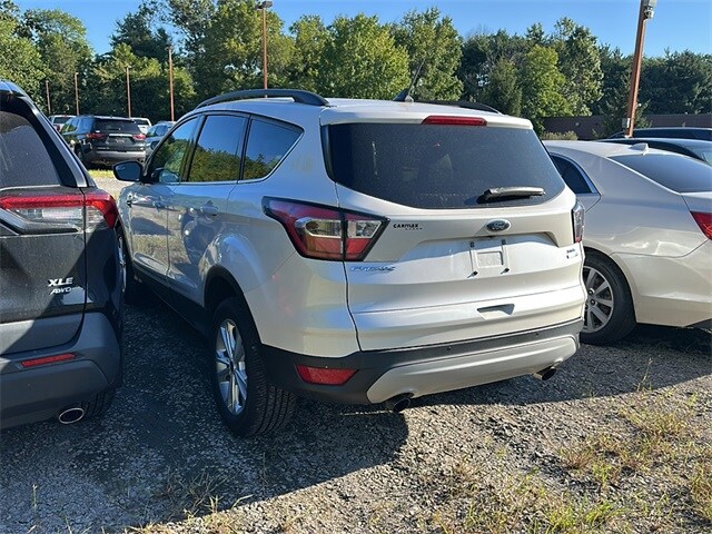 2018 Ford Escape SEL photo 2