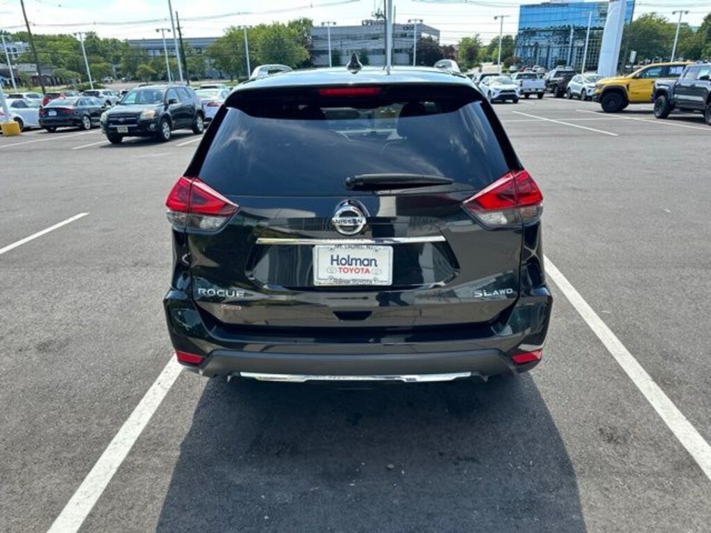 Used 2018 Nissan Rogue SL SUV