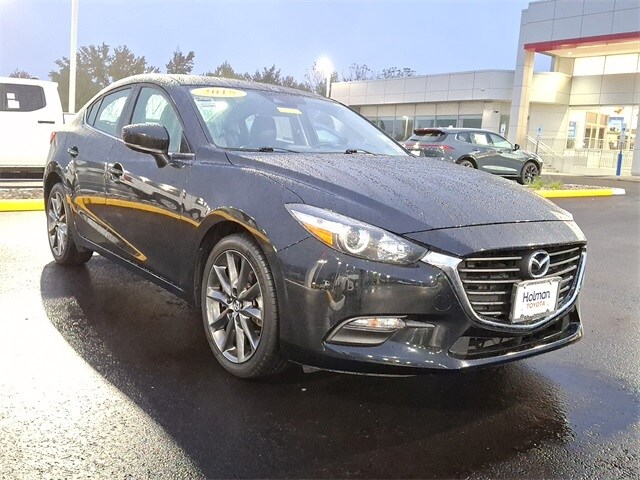 2018 Mazda Mazda3 Touring photo 2