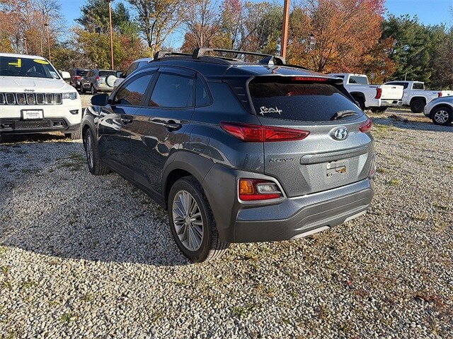 2020 Hyundai Kona SEL Plus photo 2