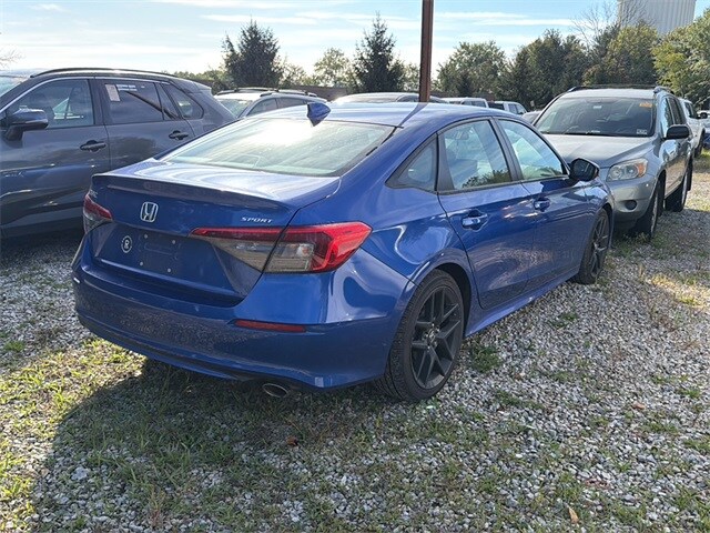 2022 Honda Civic Sport photo 3
