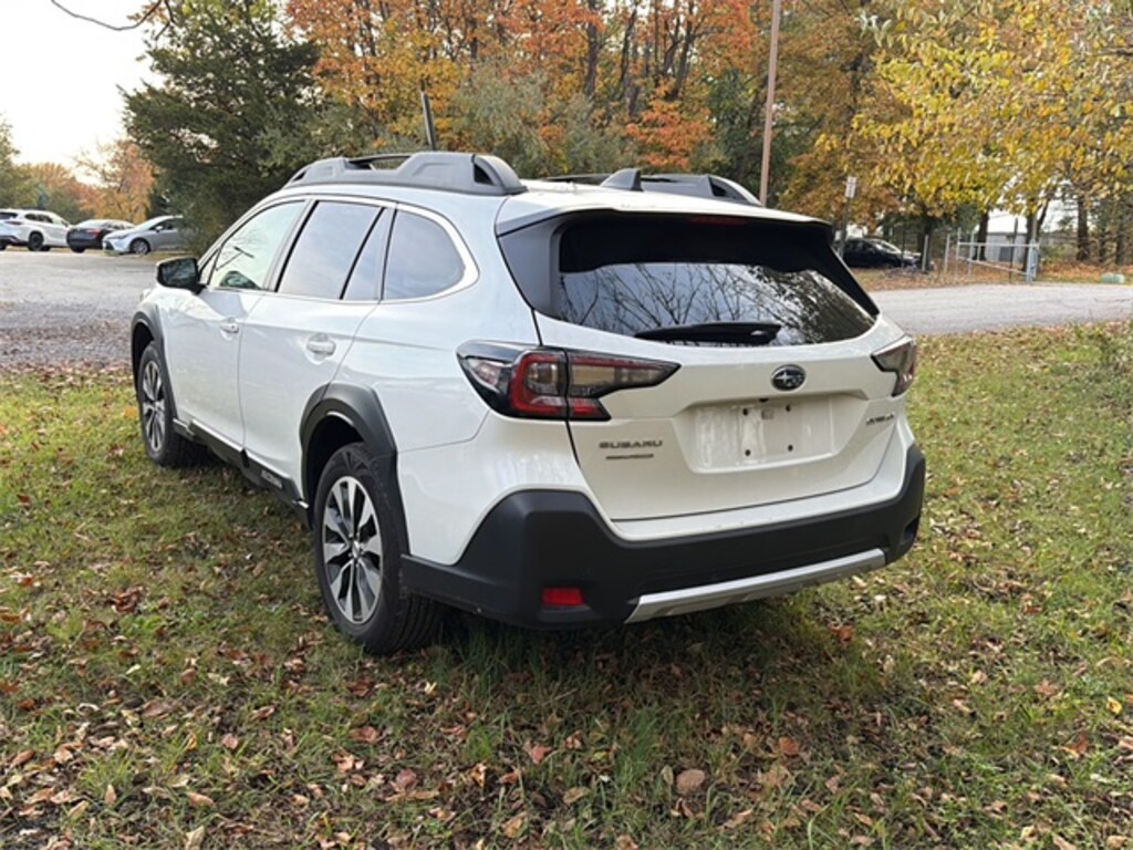 Used 2024 Subaru Outback Limited SUV