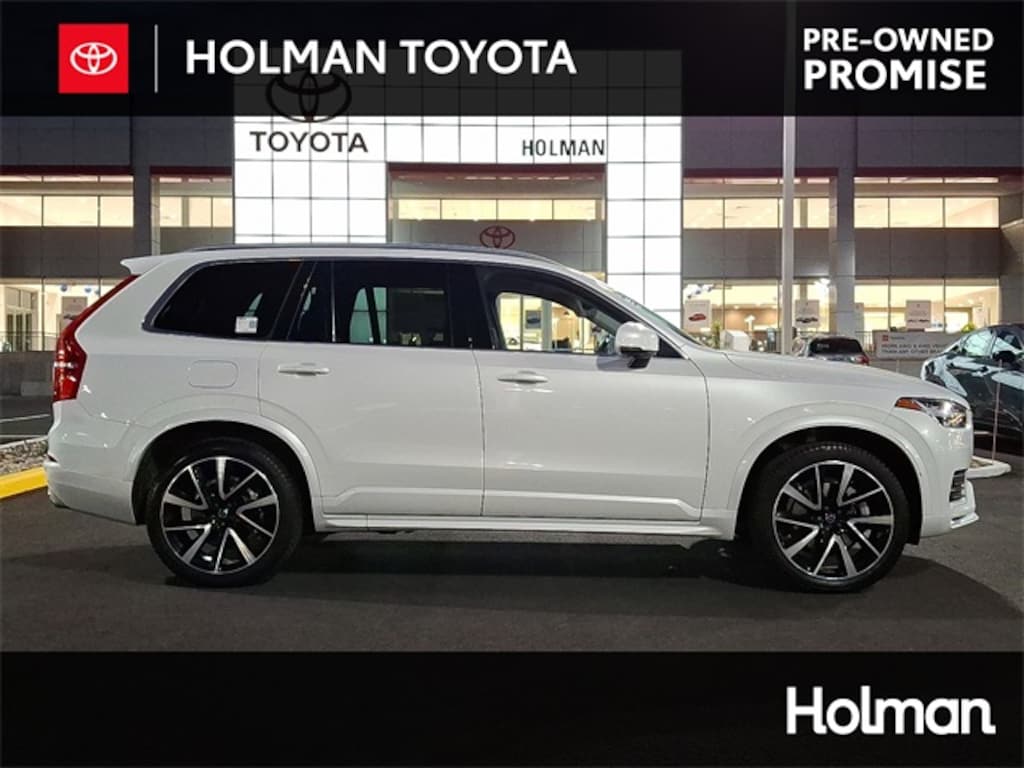Used 2020 Volvo XC90 T6 Momentum SUV