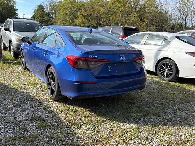 2022 Honda Civic Sport photo 2