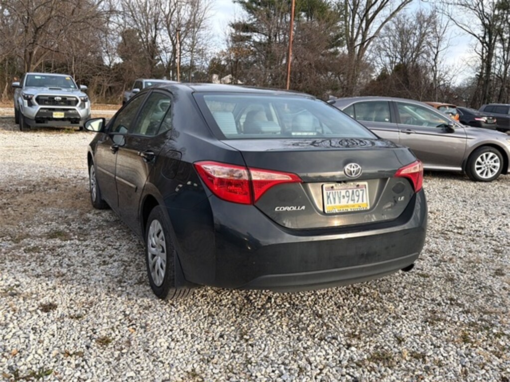 Used 2018 Toyota Corolla LE Sedan