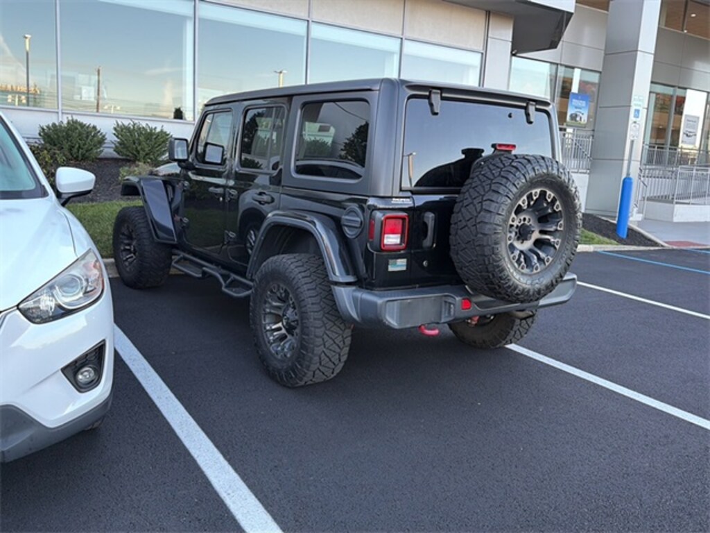 Used 2018 Jeep Wrangler Unlimited Rubicon SUV