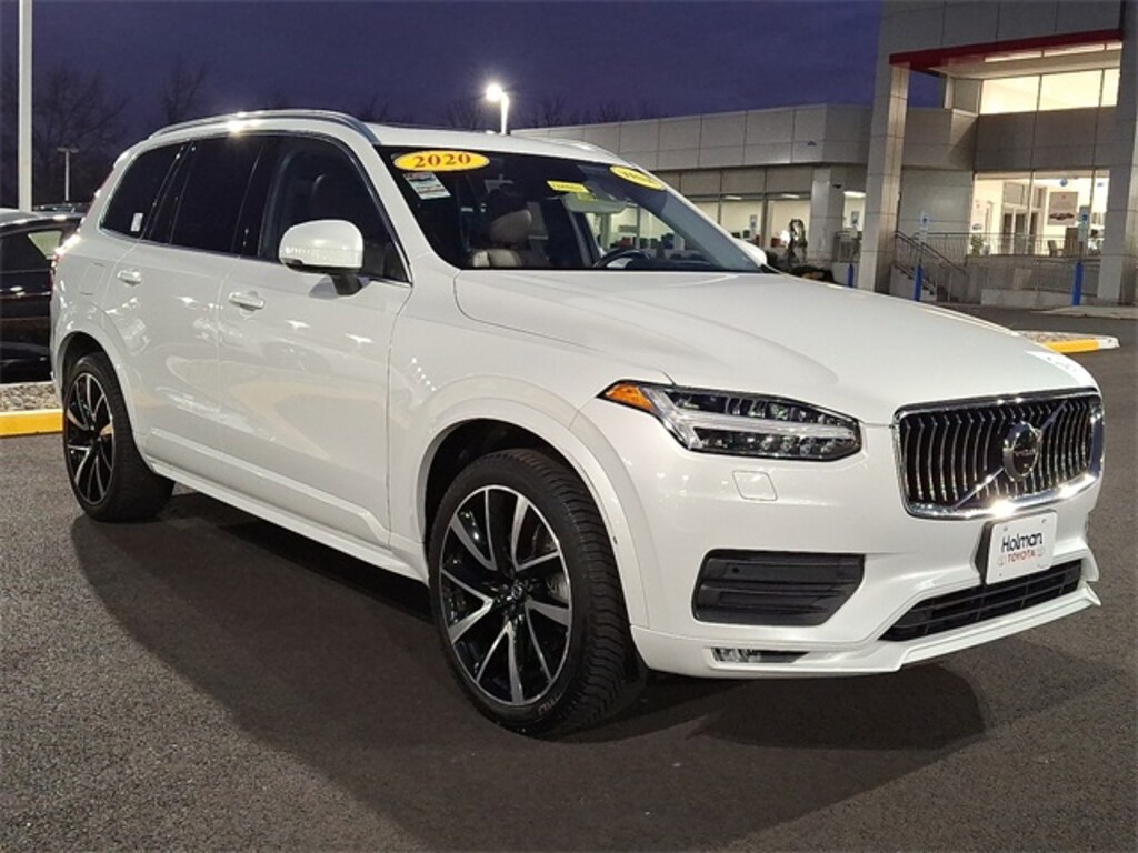 Used 2020 Volvo XC90 T6 Momentum SUV