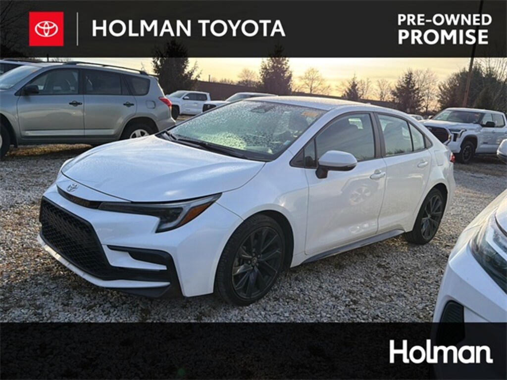 Used 2024 Toyota Corolla SE Sedan
