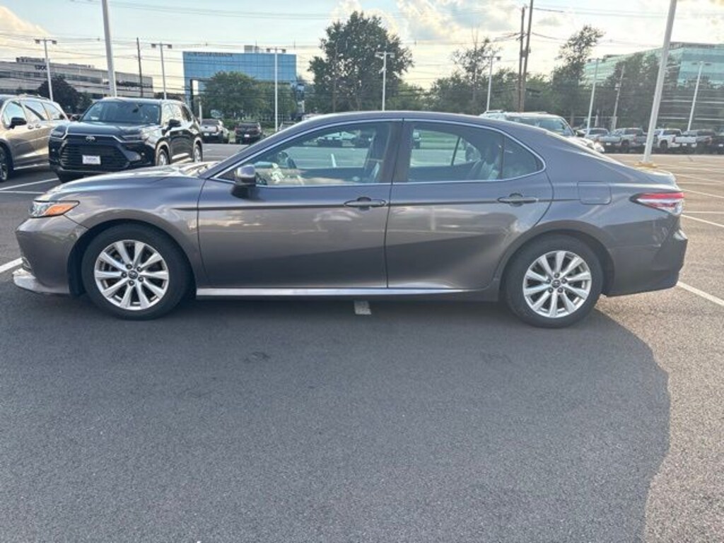 Used 2018 Toyota Camry LE Sedan