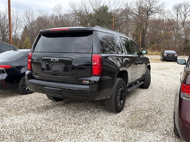 2018 Chevrolet Tahoe LT photo 2