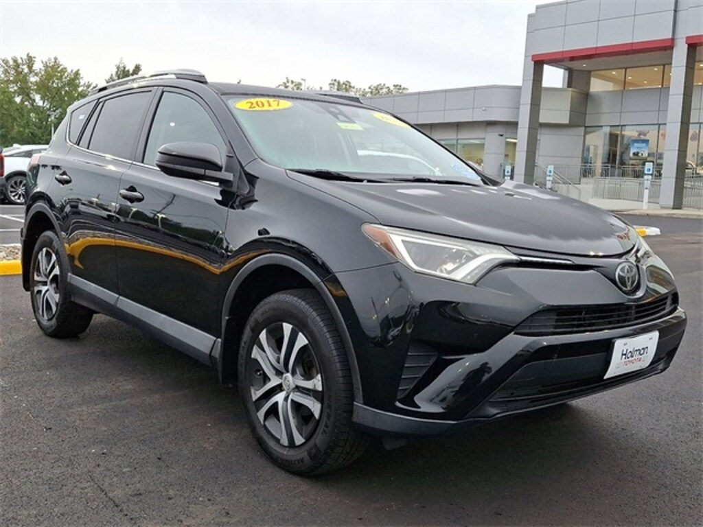 Used 2017 Toyota RAV4 LE SUV