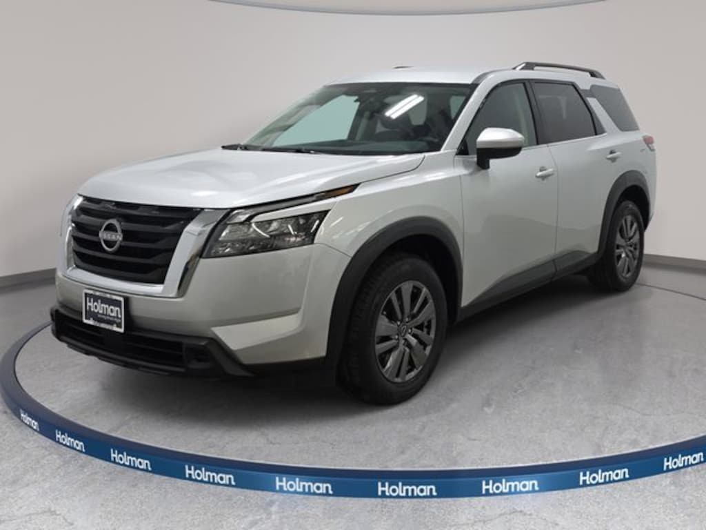 Used 2025 Nissan Pathfinder SV SUV