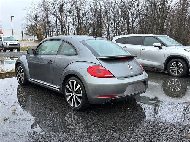 2012 Volkswagen Beetle photo 2