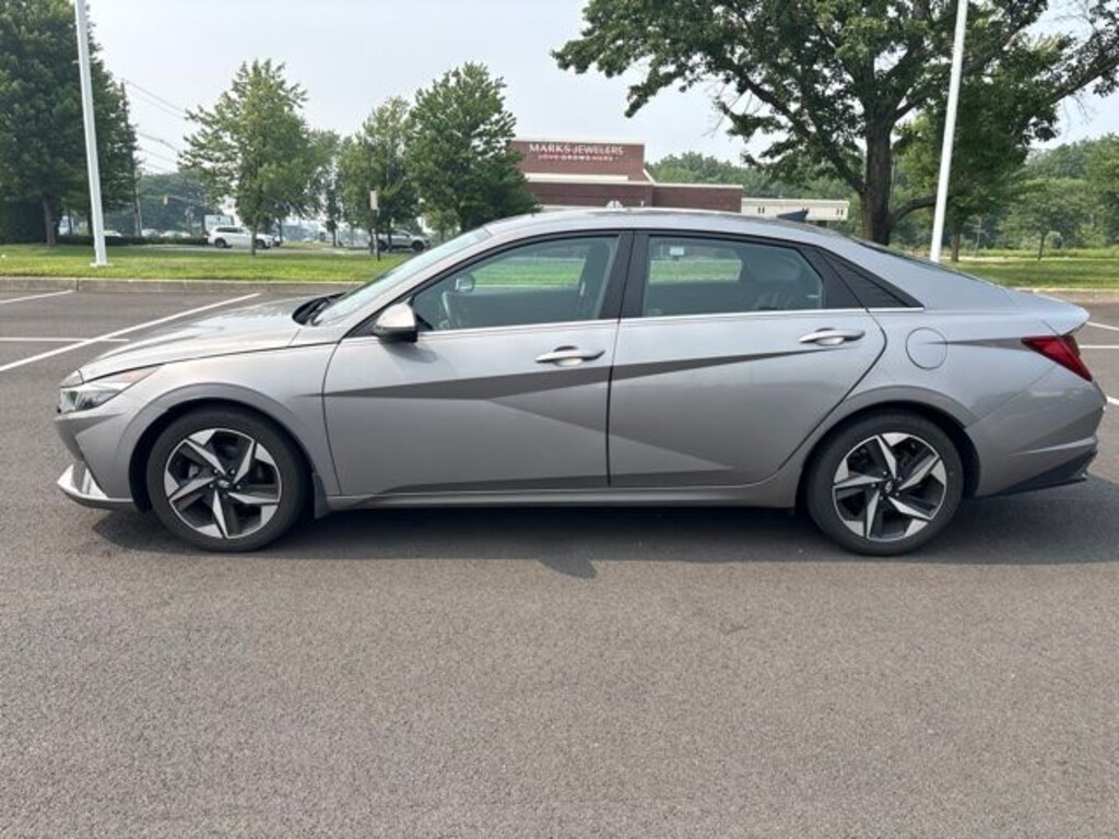 Used 2021 Hyundai Elantra SEL Sedan