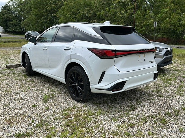2024 Lexus RX 500h F SPORT Performance AWD photo 2