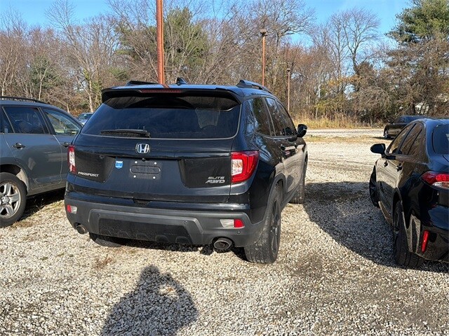 2021 Honda Passport Elite photo 2