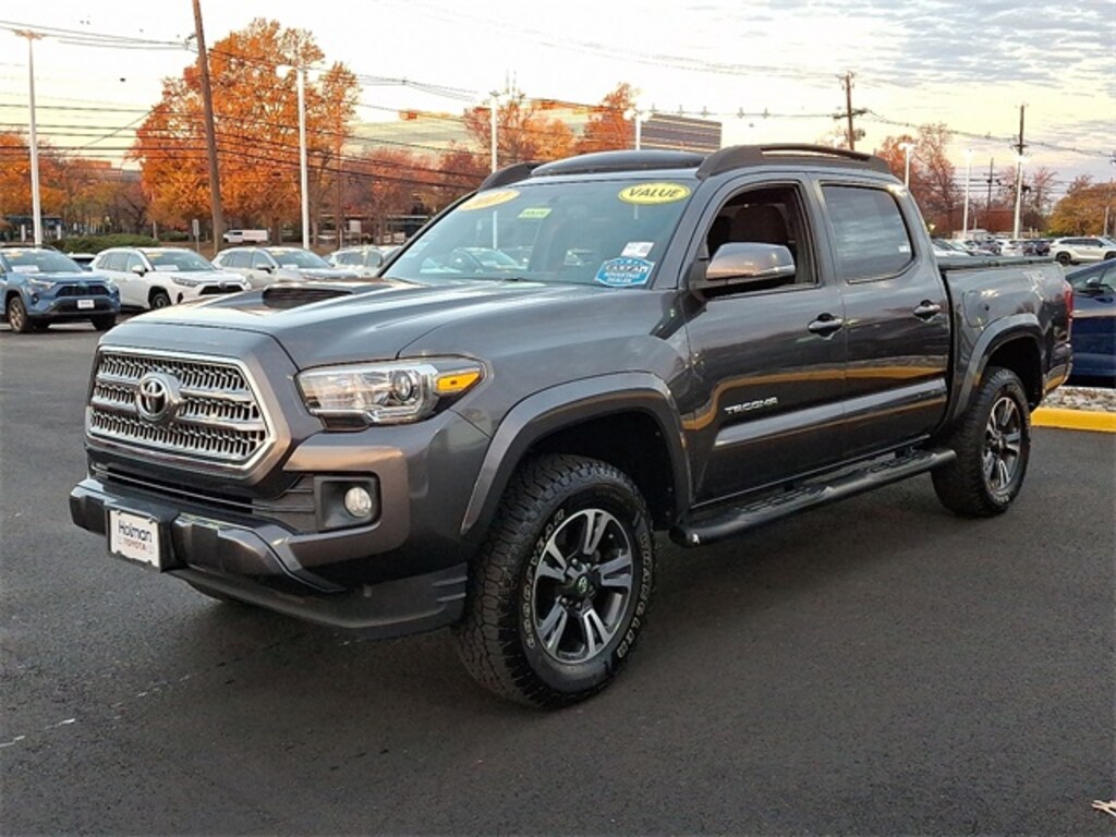Used 2017 Toyota Tacoma TRD Sport Truck