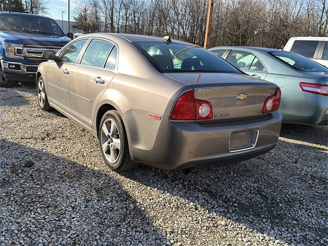 2012 Chevrolet Malibu 2LT photo 2