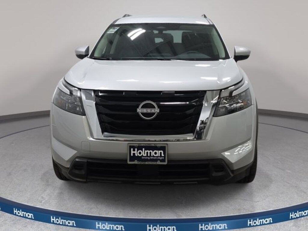 Used 2025 Nissan Pathfinder SV SUV