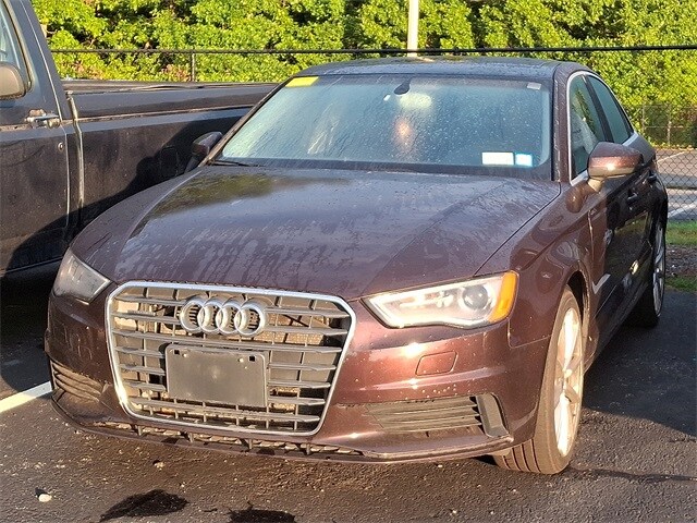2015 Audi A3 2.0T Premium Plus photo 3