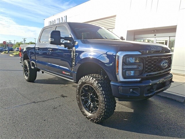 2024 Ford F-250 photo 2