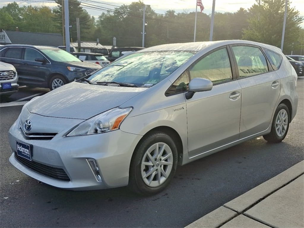 Used 2012 Toyota Prius v Three Wagon