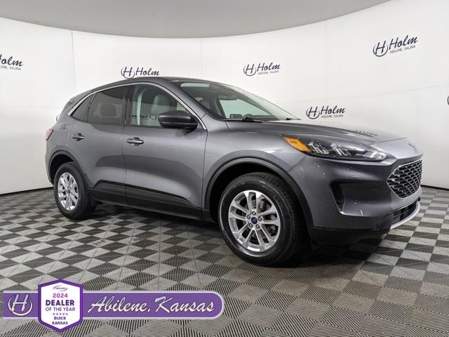 2022 Ford Escape SE's photo