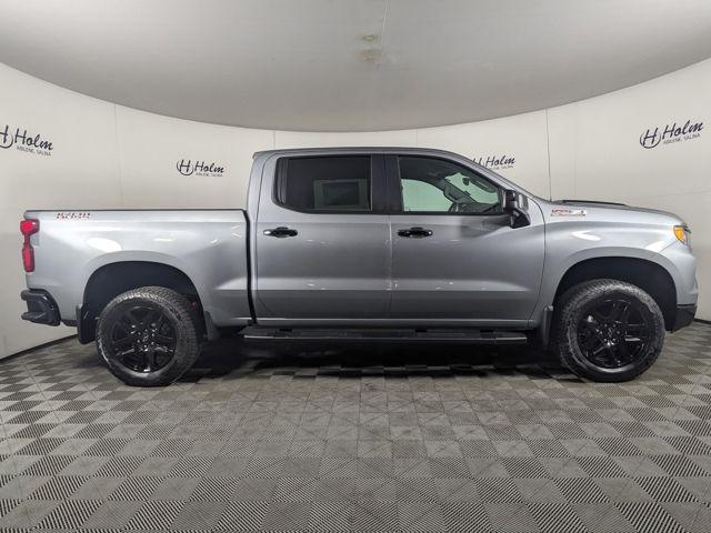 2026 Chevrolet Silverado 1500 LT Trail Boss - Photo 2